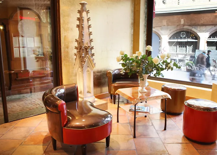 Hotel Cathedrale 4*