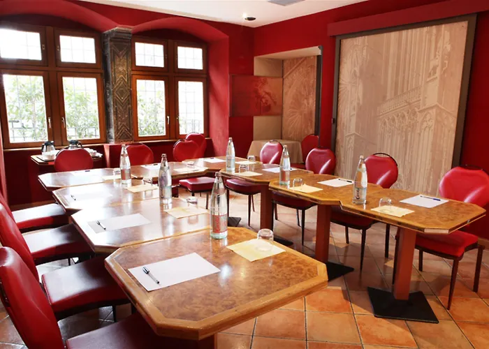 Cathedrale Szálloda