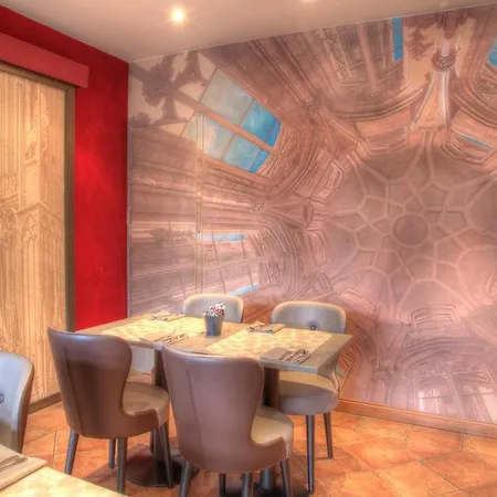 Hotel Cathédrale 4*